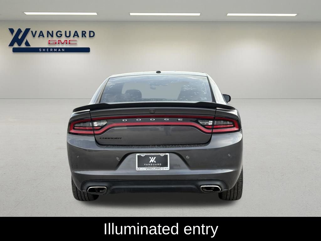 Used 2019 Dodge Charger SXT w/ Blacktop Package image 6