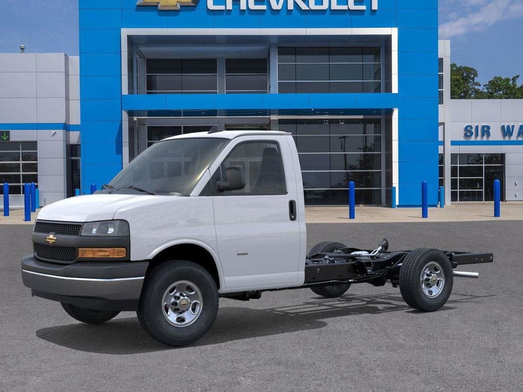 New 2025 Chevrolet Express 3500 Work Van w/ Power Convenience Package image 2
