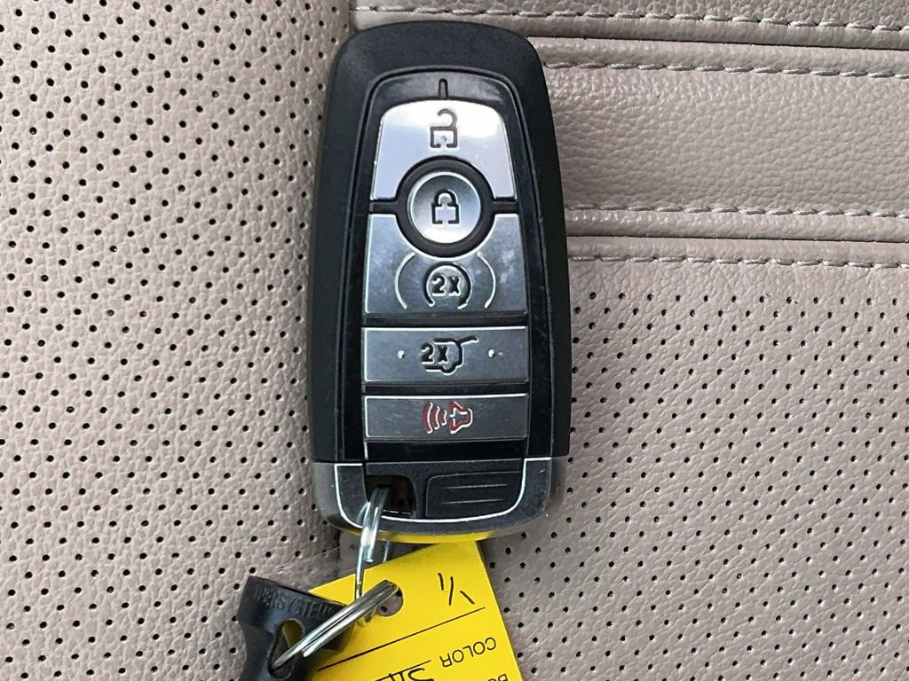 Used 2024 Ford Expedition Limited AWD/4WD image 37