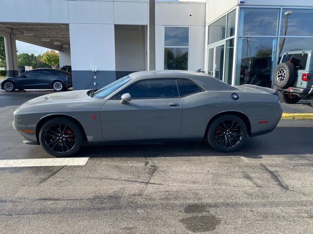 Used 2018 Dodge Challenger SXT w/ Blacktop Package image 6
