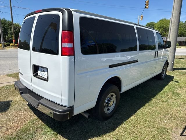 Used 2024 Chevrolet Express 3500 LT w/ LT Preferred Equipment Group RWD image 6