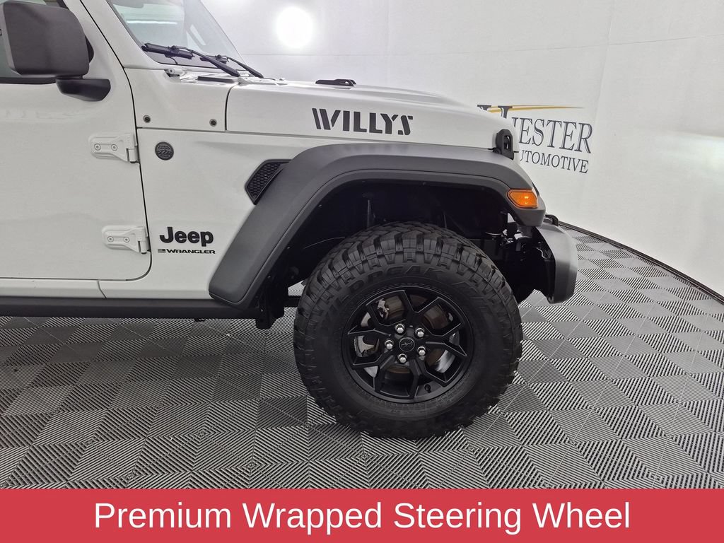 Used 2025 Jeep Wrangler Unlimited Sport AWD/4WD image 12