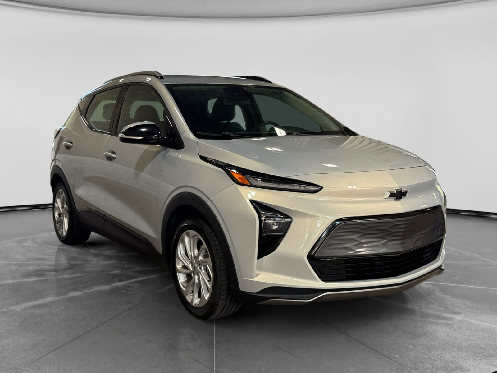 Used 2023 Chevrolet Bolt EUV LT FWD image 4