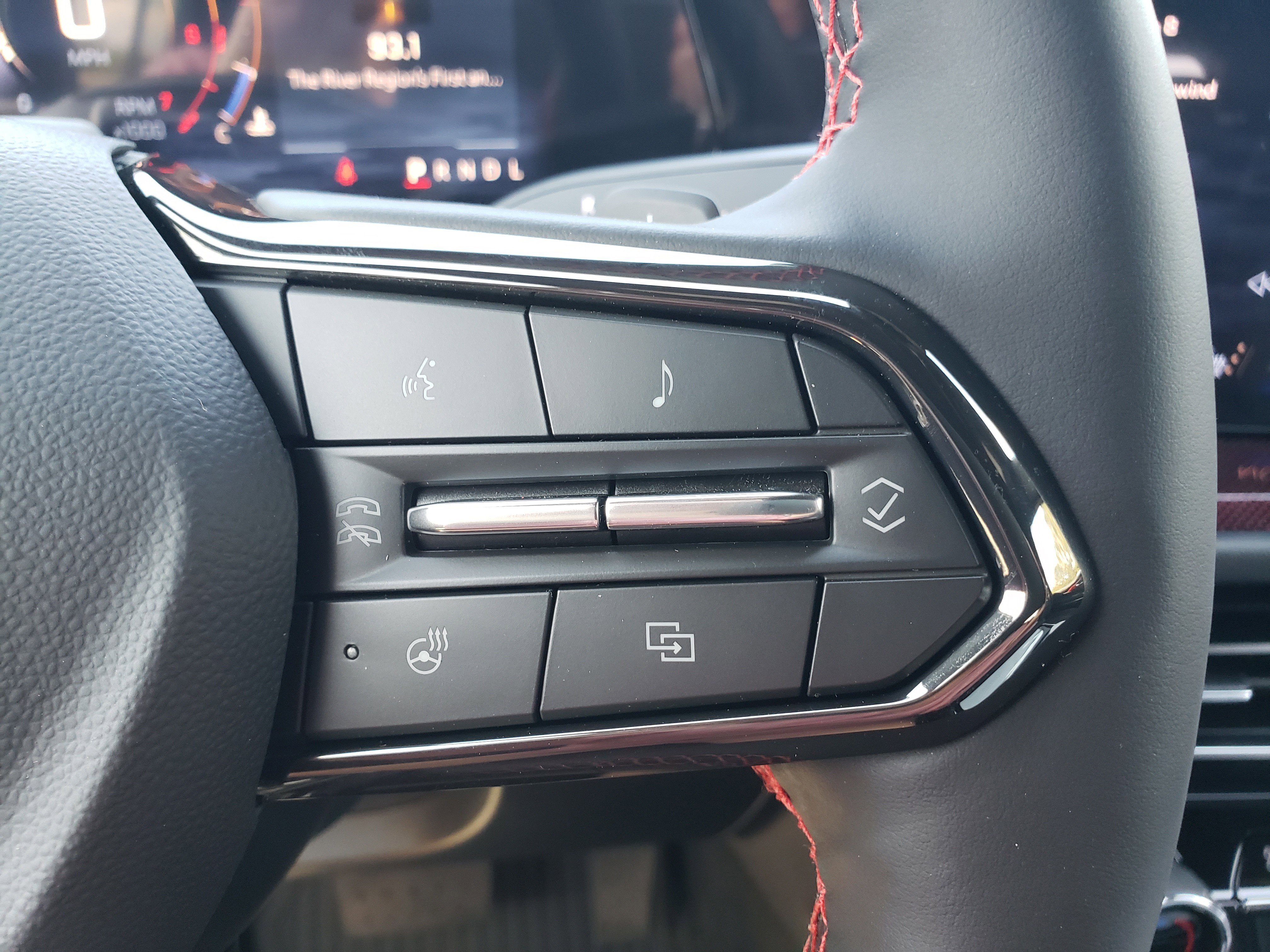 New 2026 Chevrolet Traverse RS image 18