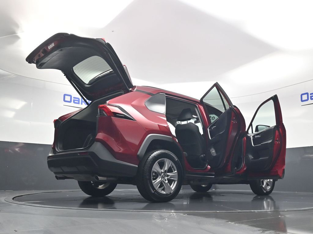 Used 2025 Toyota RAV4 XLE w/ Convenience Package image 62