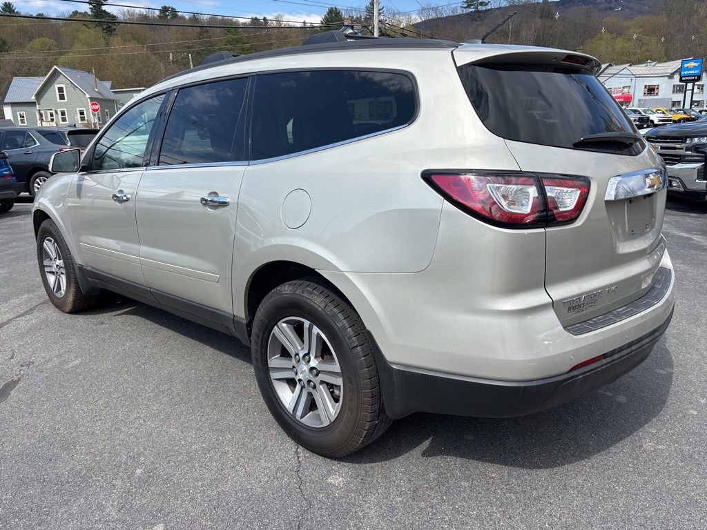 Used 2017 Chevrolet Traverse LT AWD/4WD image 3