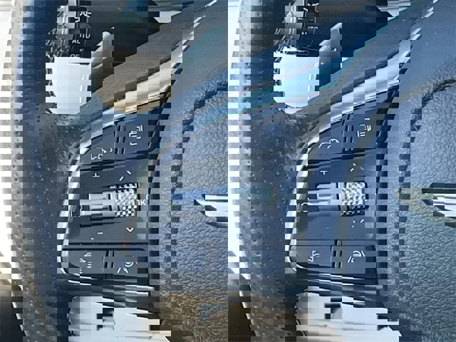 Used 2025 Genesis G70 2.5T image 12