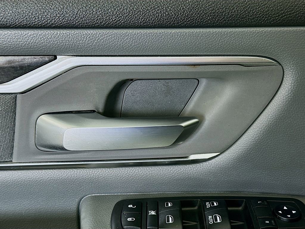 Used 2019 RAM 1500 Big Horn image 18