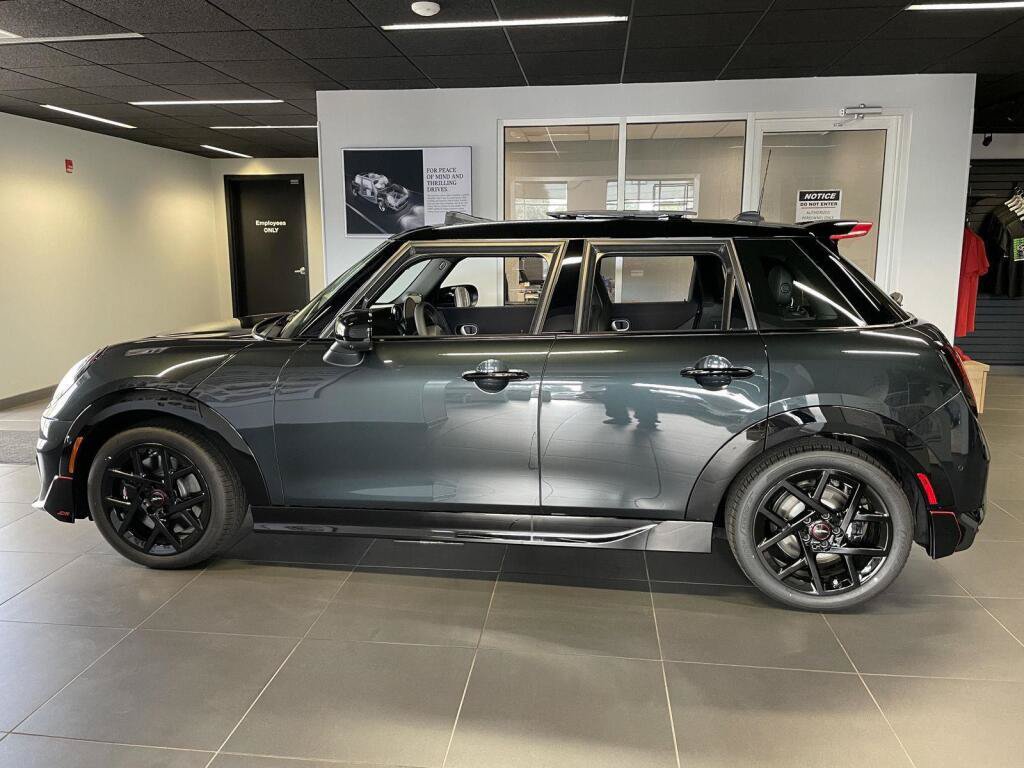 New 2026 MINI Cooper S FWD image 4