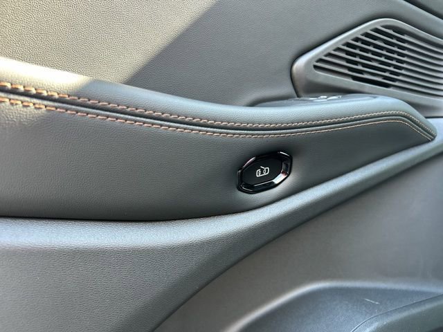 New 2026 Jeep Cherokee Overland image 30