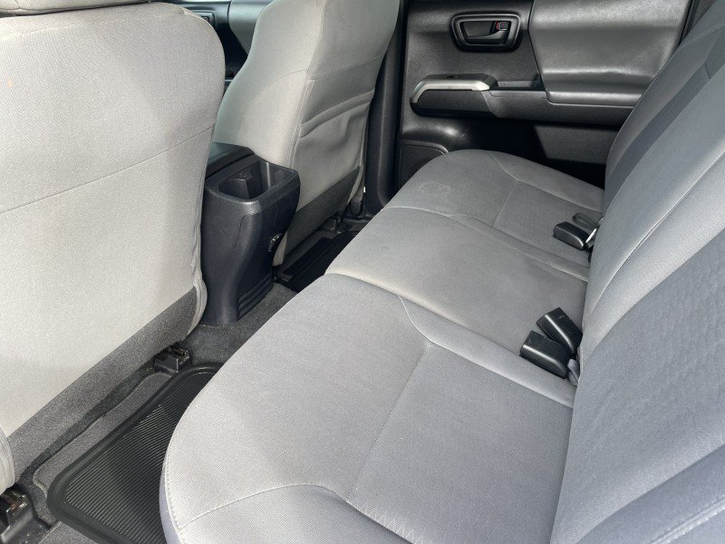 Used 2019 Toyota Tacoma SR5 RWD image 12