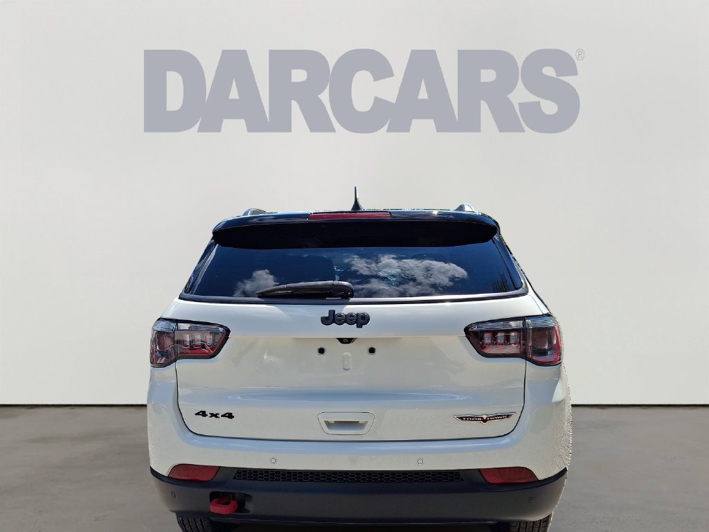 Used 2018 Jeep Compass Trailhawk w/ Navigation Group AWD/4WD image 5