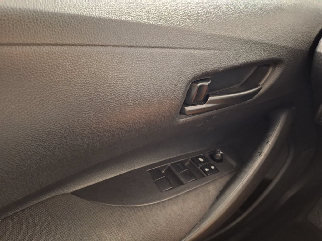 Used 2025 Toyota Corolla LE FWD image 15