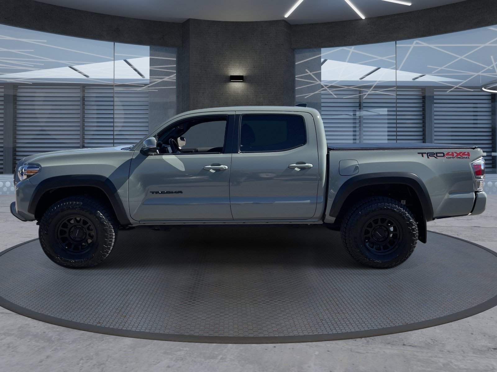 Used 2023 Toyota Tacoma TRD Off-Road w/ Technology Package AWD/4WD image 3