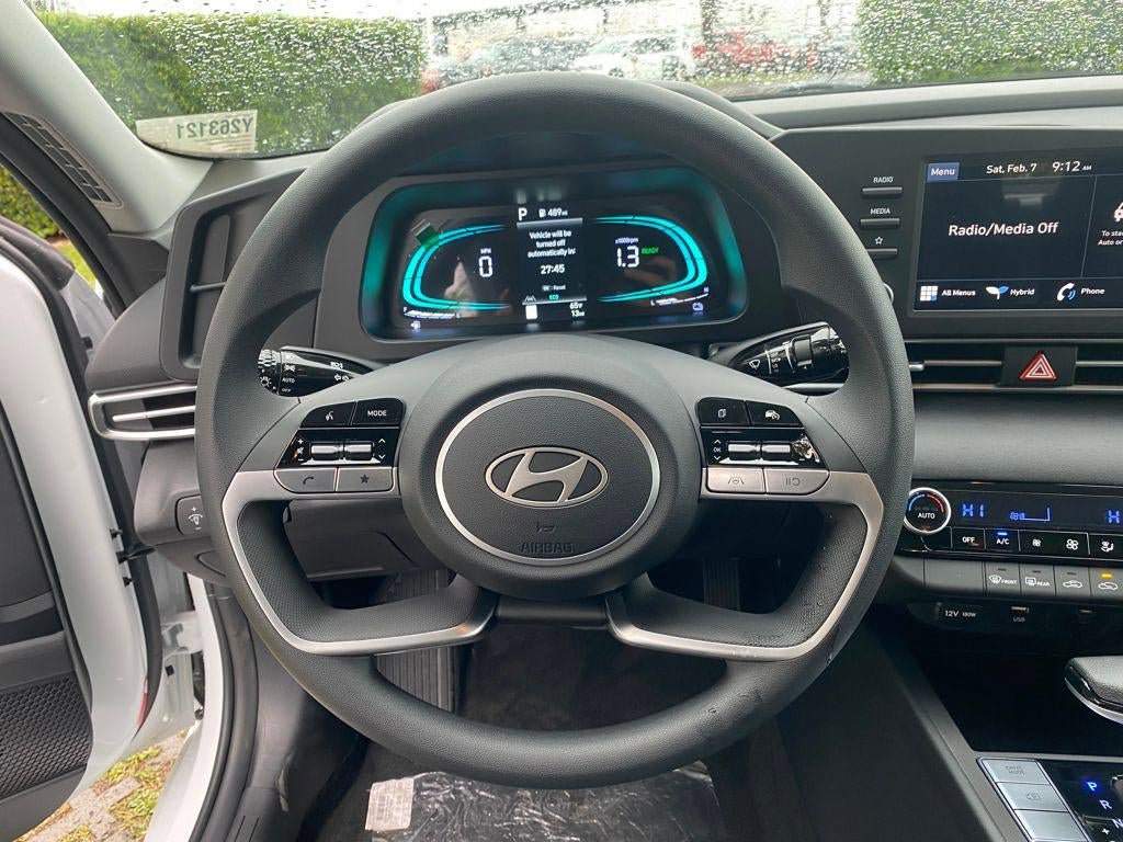 New 2026 Hyundai Elantra Hybrid FWD image 12