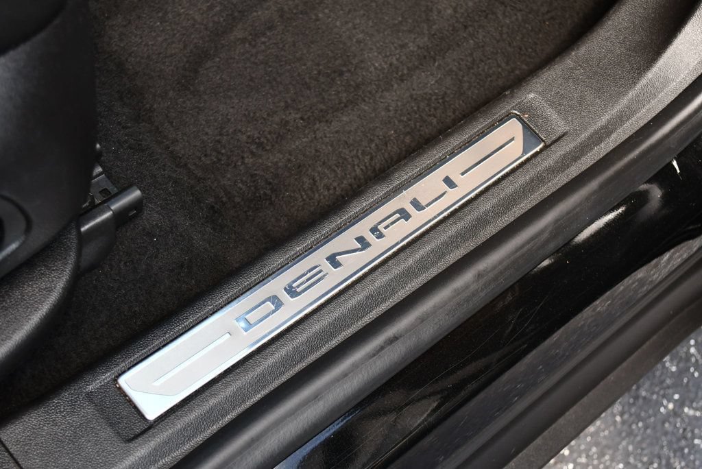 Used 2021 GMC Acadia Denali w/ Denali Technology Package FWD image 61