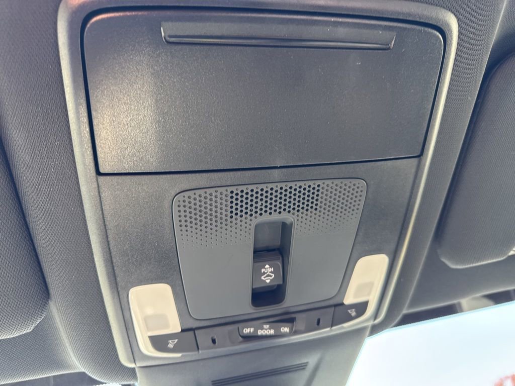 Used 2025 Honda CR-V Sport image 29
