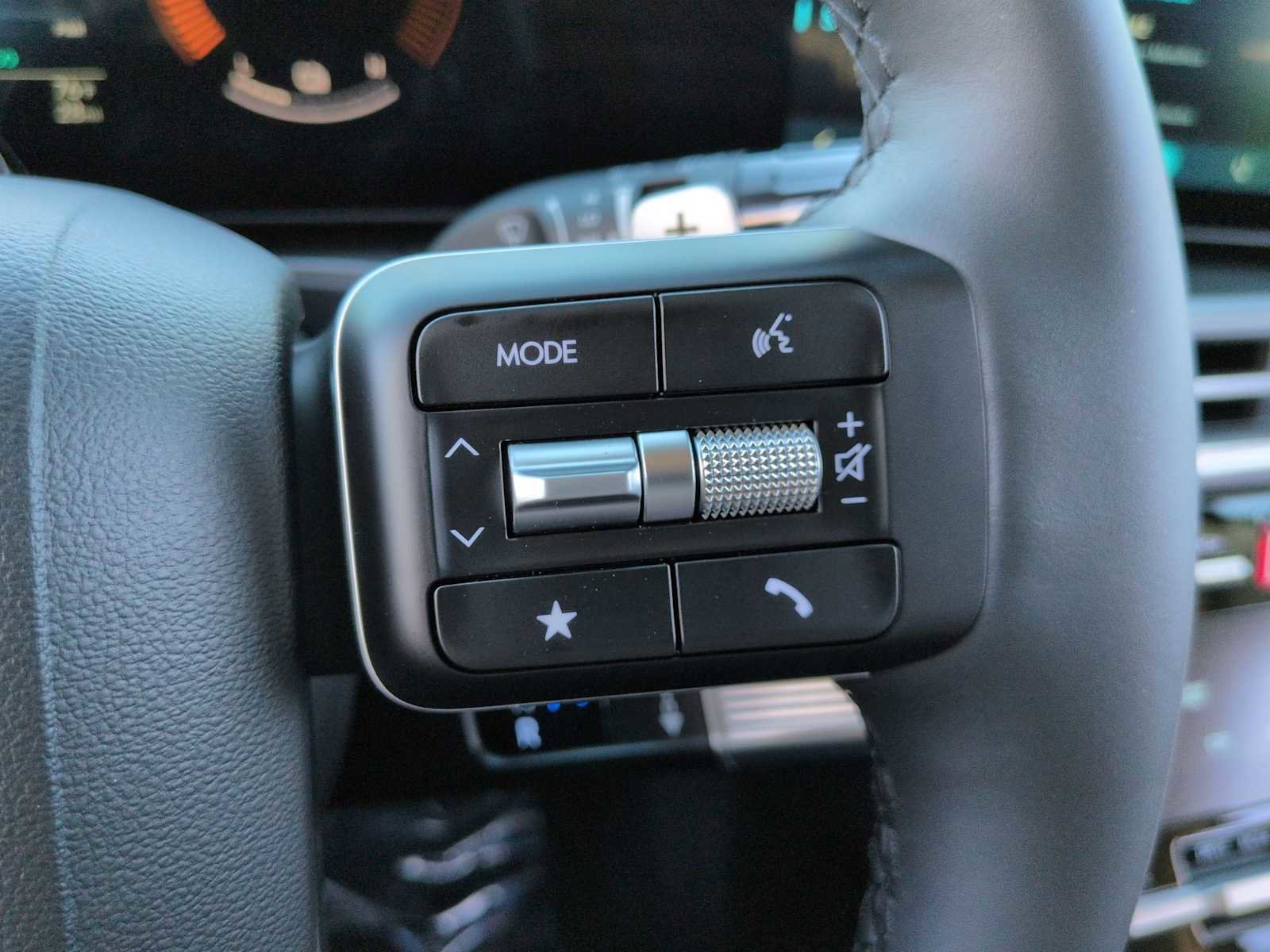 New 2026 Hyundai Santa Fe SEL image 24