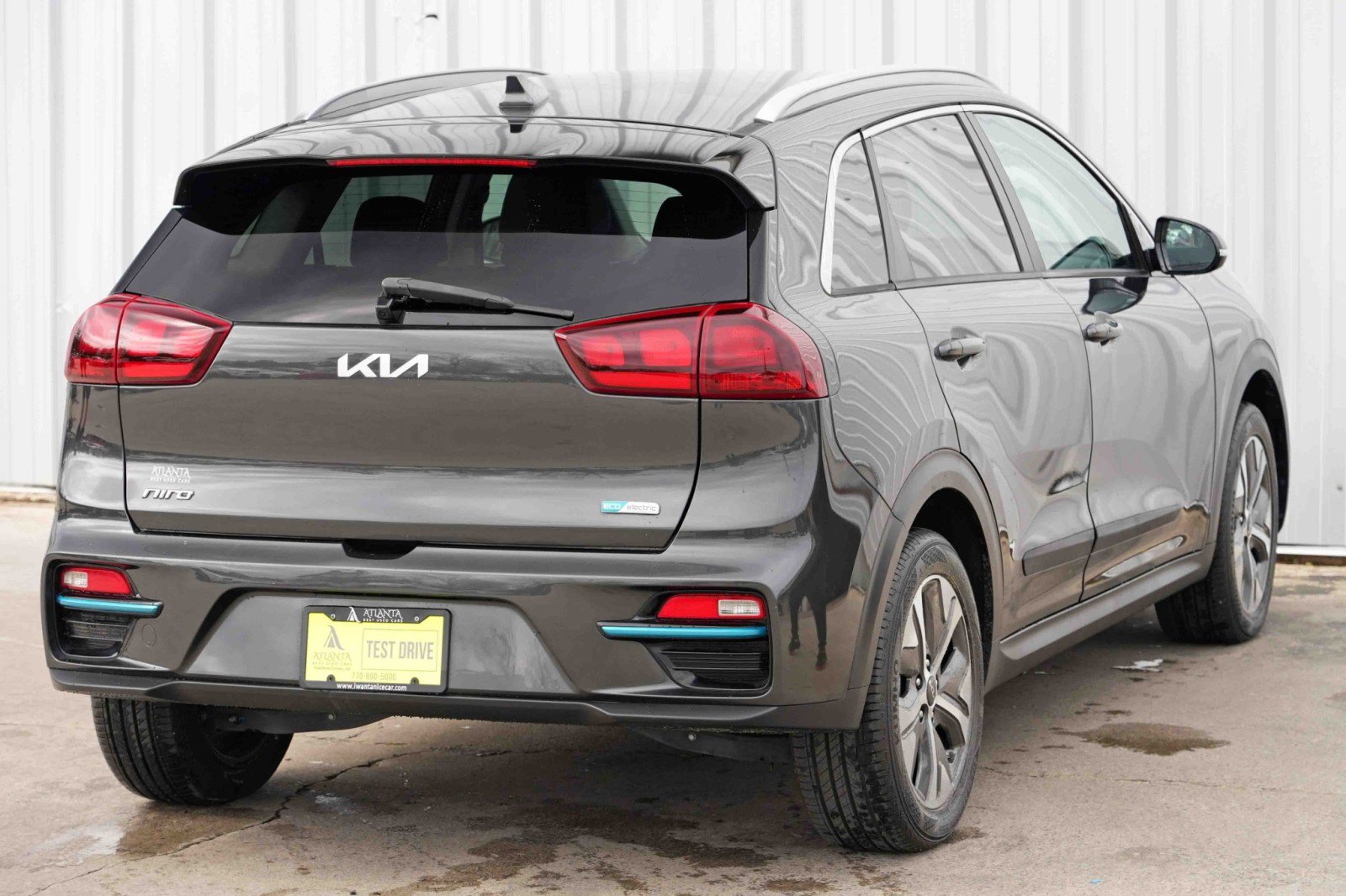 Used 2022 Kia Niro EX image 45