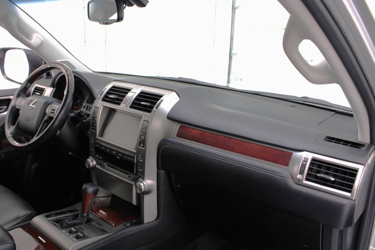 Used 2011 Lexus GX 460 w/ Comfort Plus Pkg AWD/4WD image 48