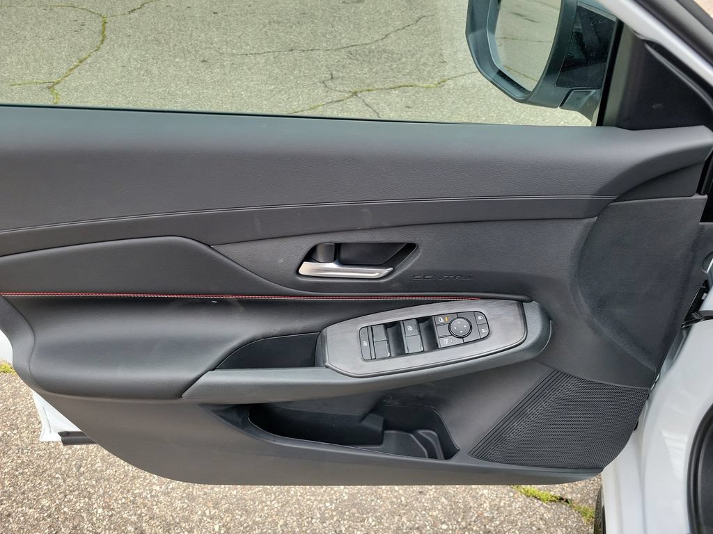 New 2027 Nissan Sentra SR w/ SR All Weather Package FWD image 7
