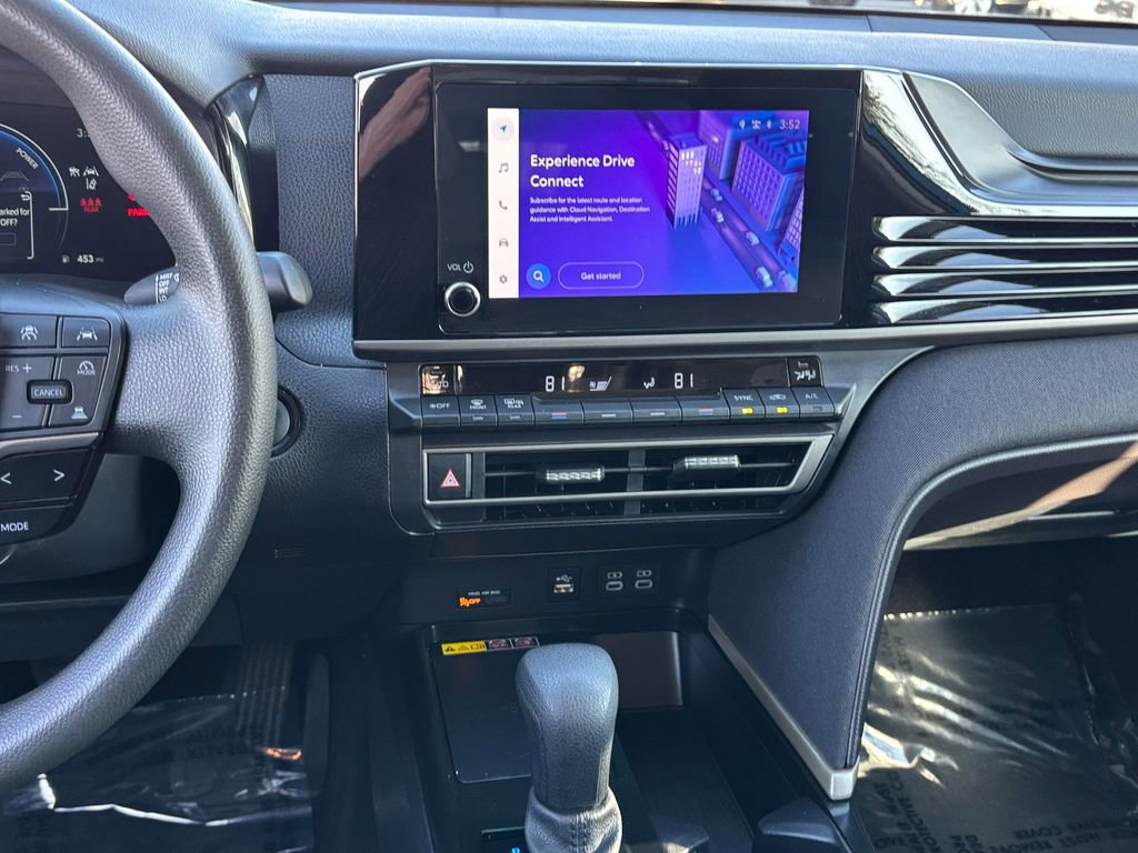 Certified 2025 Toyota Camry LE image 34