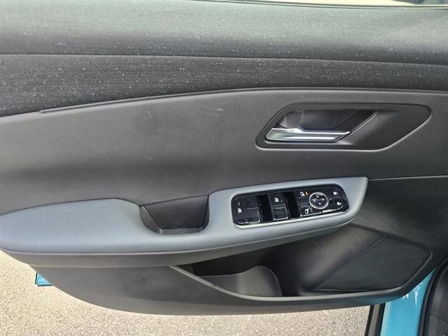 New 2026 Nissan Leaf SV+ w/ Floor Mat Package (SV+) image 18