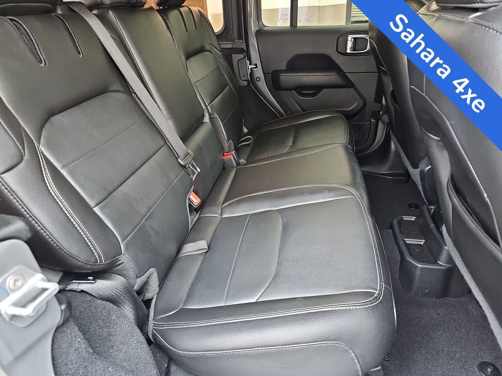 Used 2021 Jeep Wrangler Unlimited Sahara AWD/4WD image 17