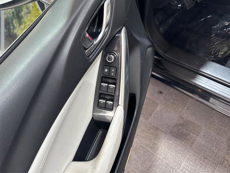 Used 2016 MAZDA MAZDA6 Grand Touring w/ GT Technology Package FWD image 31