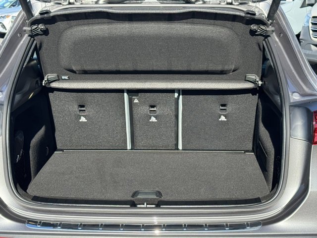 New 2026 Mercedes-Benz GLA 35 AMG 4MATIC image 6