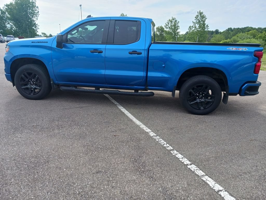 Used 2023 Chevrolet Silverado 1500 Custom w/ Rally Edition AWD/4WD image 6