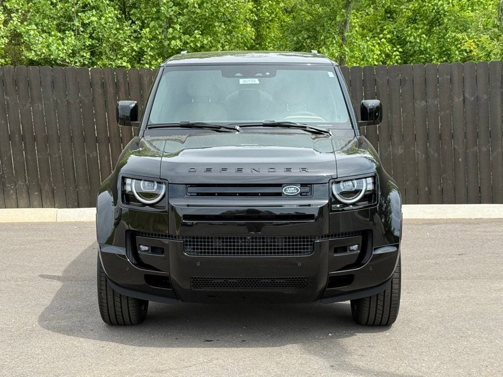 New 2026 Land Rover Defender 130 V8 AWD/4WD image 8