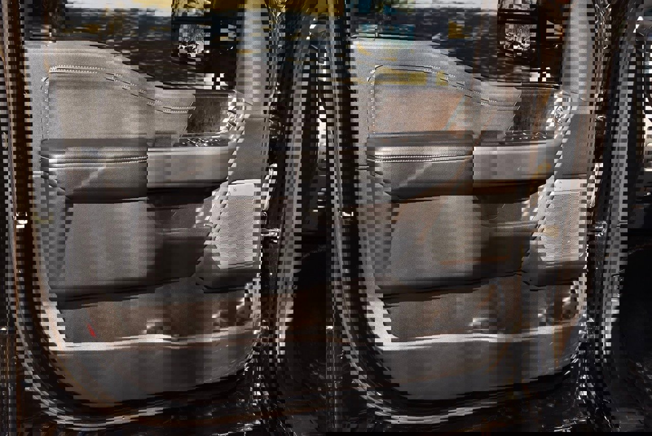 Used 2023 Ford F350 Lariat w/ Lariat Ultimate Package image 36