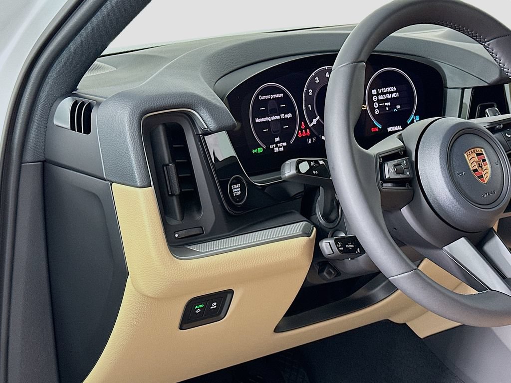Certified 2026 Porsche Cayenne AWD/4WD image 11