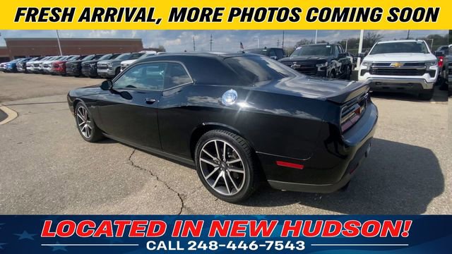 Used 2023 Dodge Challenger R/T RWD image 8