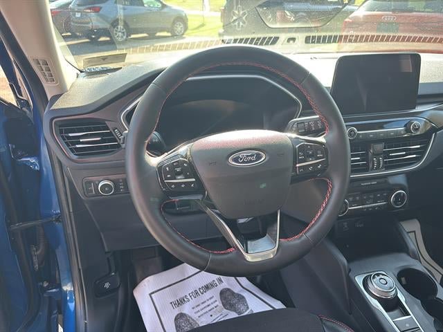Used 2022 Ford Escape SEL w/ SEL Stealth AWD Package image 16