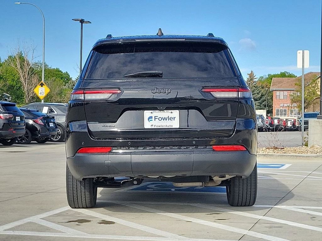 Used 2023 Jeep Grand Cherokee L Laredo AWD/4WD image 7