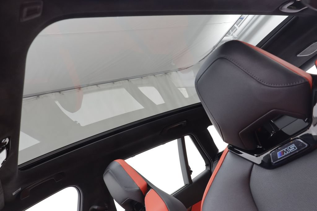 Used 2027 BMW M5 Touring AWD/4WD image 16