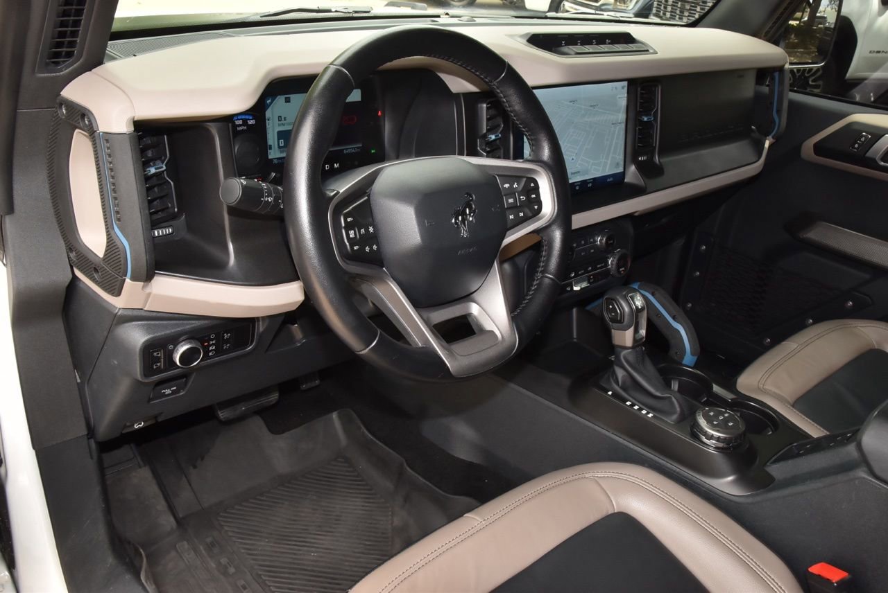 Used 2023 Ford Bronco Wildtrak image 39