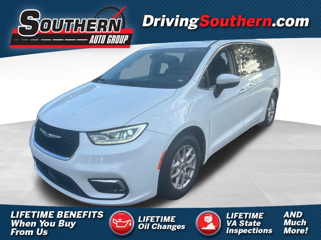 Used 2023 Chrysler Pacifica Touring-L