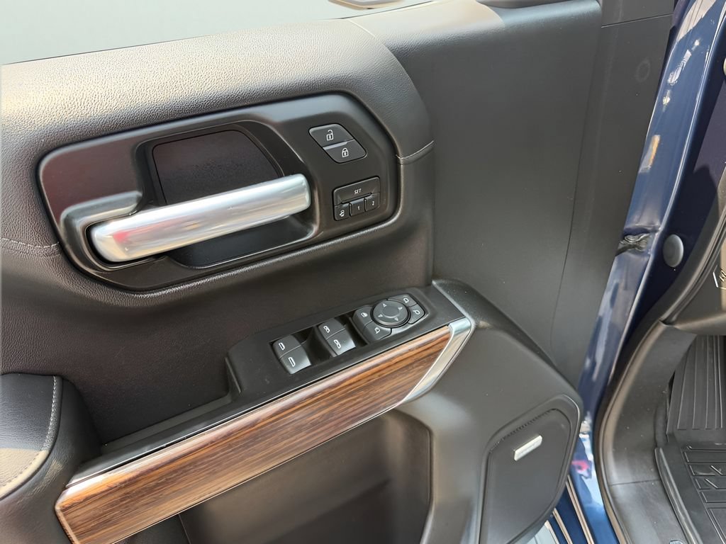 Used 2021 Chevrolet Silverado 1500 High Country AWD/4WD image 19