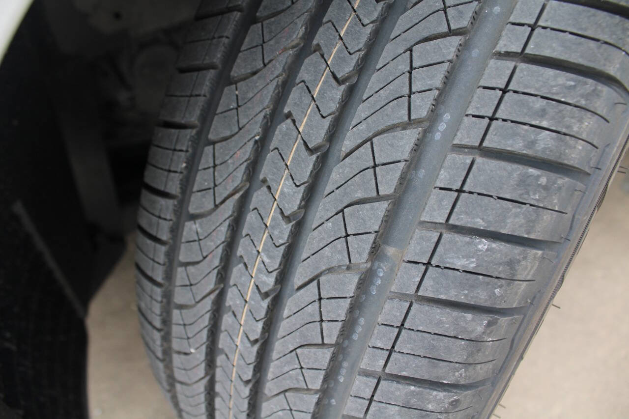 Used 2017 Nissan Altima 2.5 SR image 16