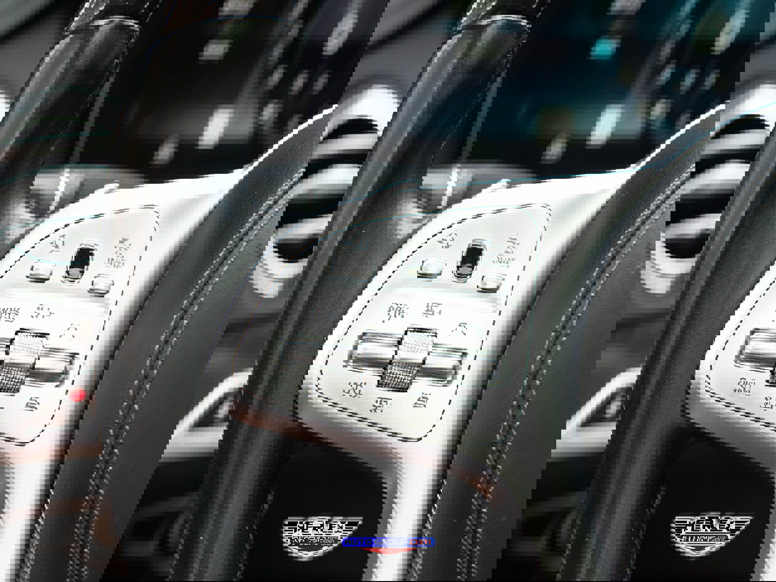 Used 2019 Mercedes-Benz S 560 4MATIC Sedan w/ Premium Package image 25