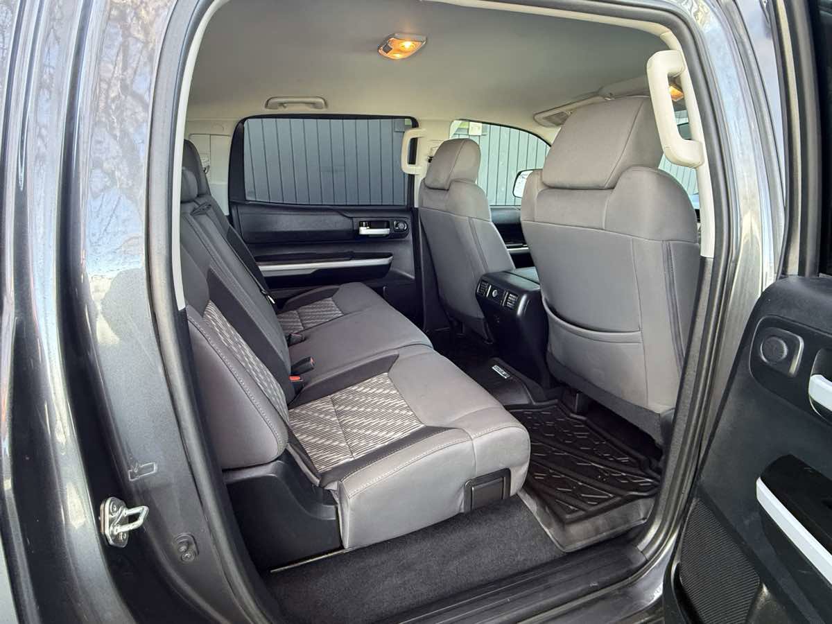 Used 2018 Toyota Tundra SR5 w/ TRD Off Road Package image 13