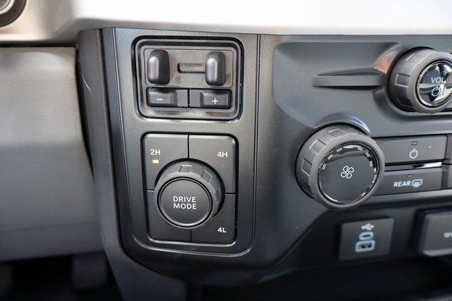 New 2026 Ford F550 4x4 Supercab Super Duty image 26