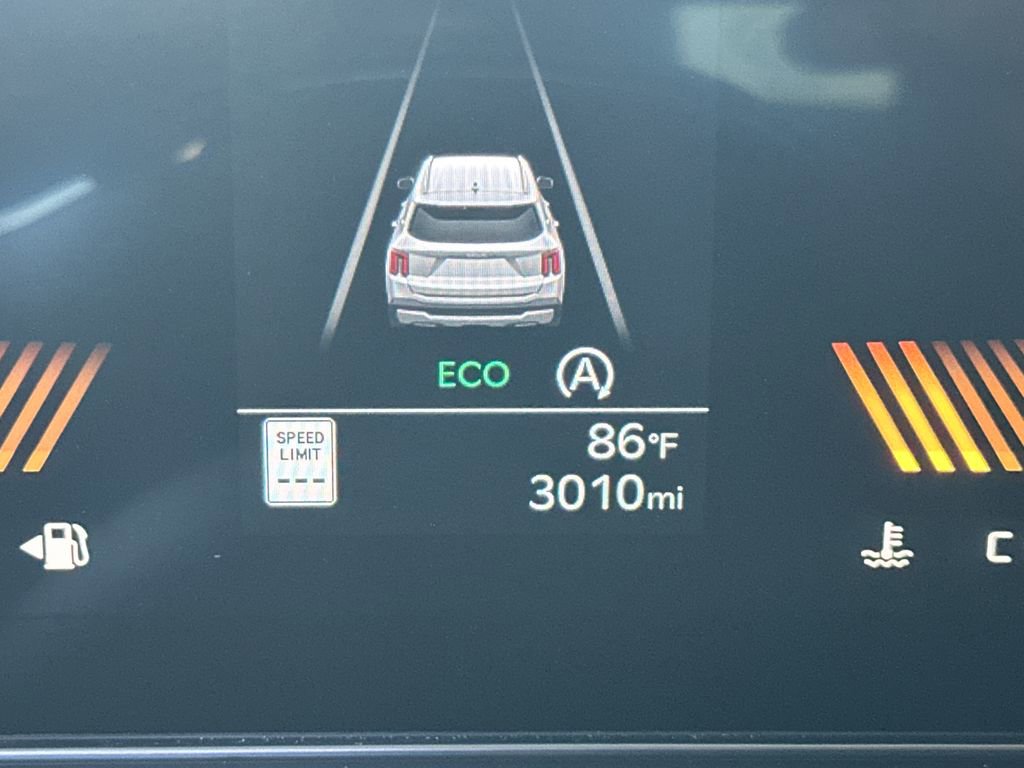 Used 2025 Kia Sorento S image 28