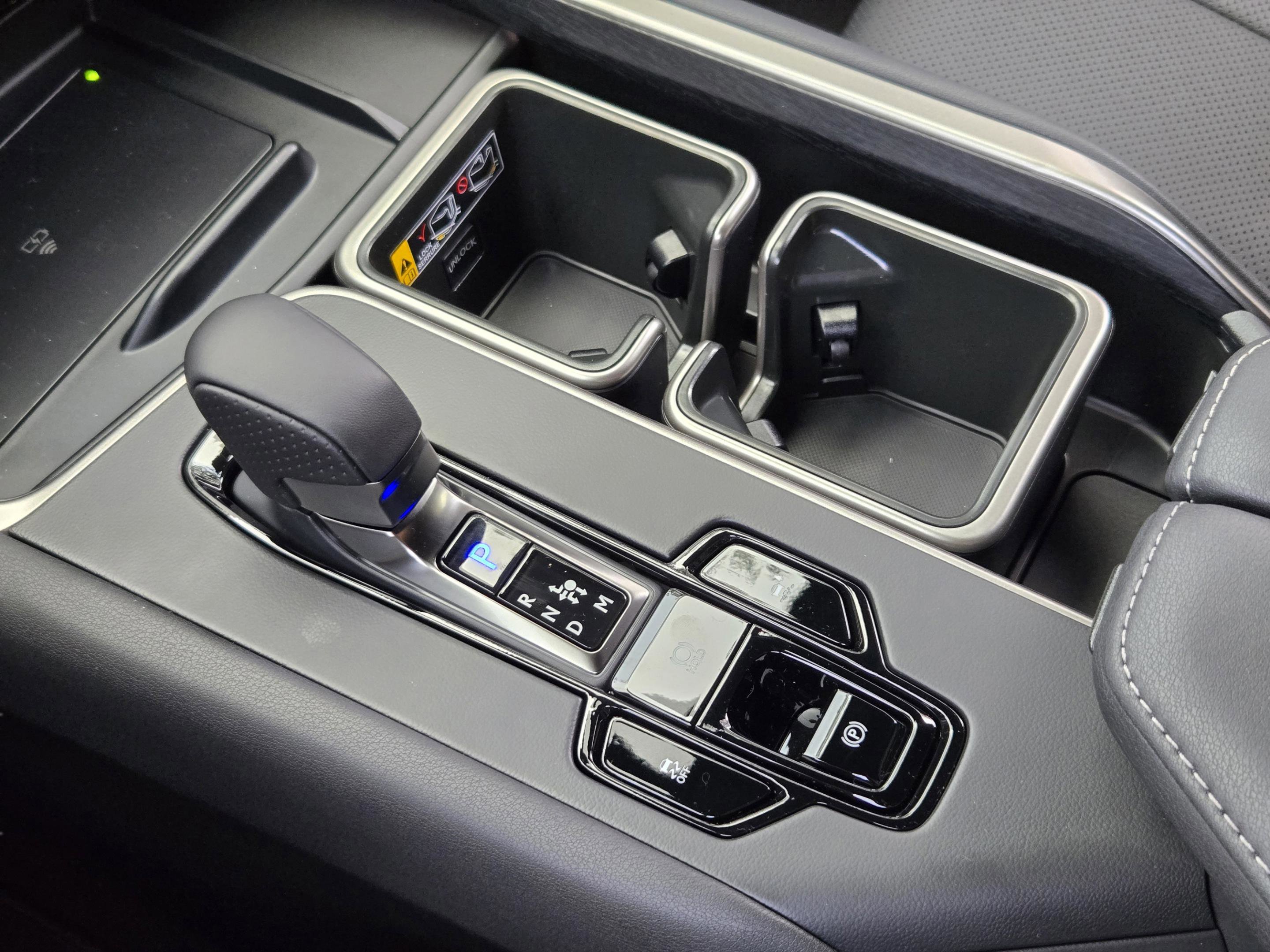 New 2026 Lexus TX 500h AWD image 12