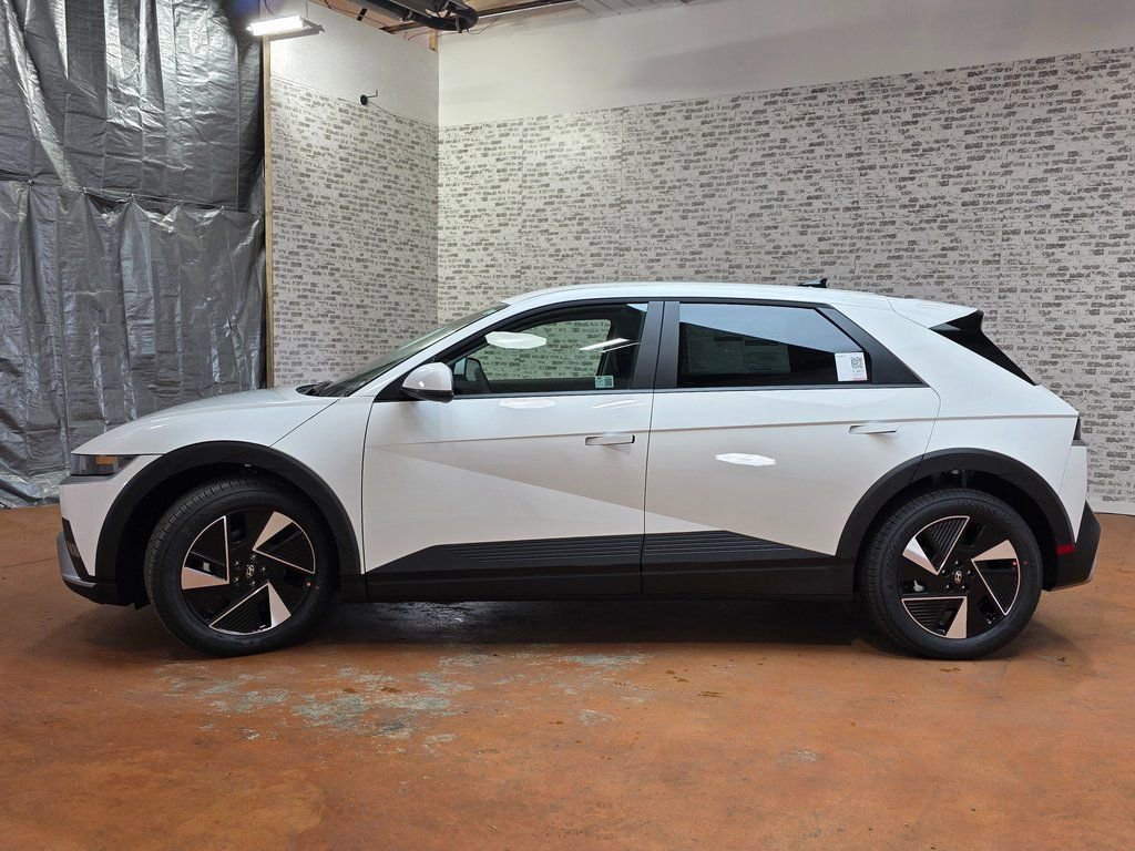 New 2026 Hyundai Ioniq 5 SE image 4