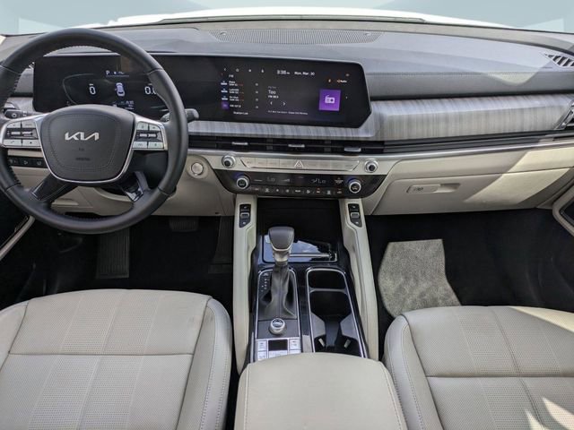 Used 2023 Kia Telluride EX w/ EX Captain's Chair Package FWD image 17