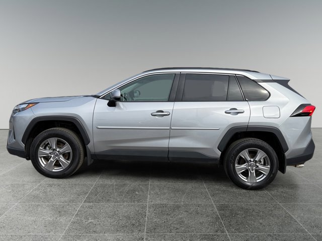 Used 2024 Toyota RAV4 XLE image 2